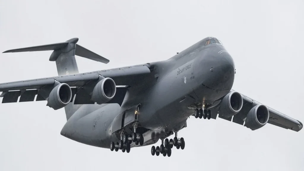 ۵ نکته جالب در مورد هواپیمای ترابری C-5M Super Galaxy ساخت لاکهید 3 5 نکته جالب در مورد هواپیمای C-5M Super Galaxy