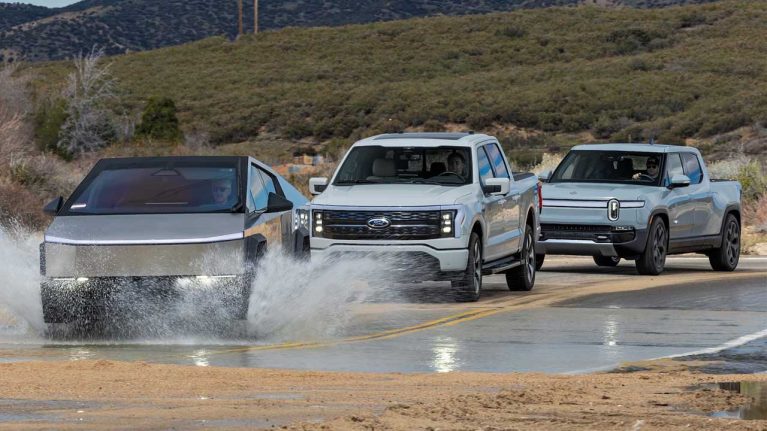 نبرد پیکاپ‌های برقی، تسلا سایبرتراک، ریویان R1T و فورد F150 لایتنینگ