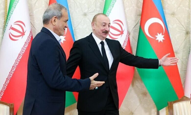 روزنامه فرهیختگان : برخاستن پزشکیان هنگام ورود علی اف، ادب بی موقع بود 1 روزنامه فرهیختگان : برخاستن پزشکیان هنگام ورود علی اف، ادب بی موقع بود