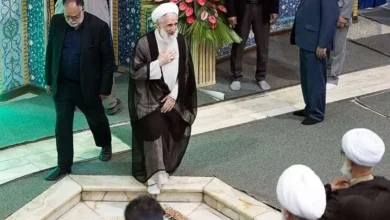 انتقاد روزنامه هم‌میهن از بازگشت صدیقی به نمازجمعه: تندروها به خودشان هم رحم نمی‌کنند؛ اصطلاحاً دچار زیلوخوری شده‌اند
