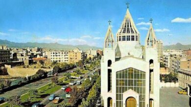 تهران ۱۳۵۲؛ کلیسای سارکیس ابتدای ویلا و کریم‌خان (عکس)