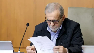 روزنامه هم میهن: آقای پزشکیان، برای مذاکره و رفع تحریم ها هیچ طرح روشنی نداشتید؟