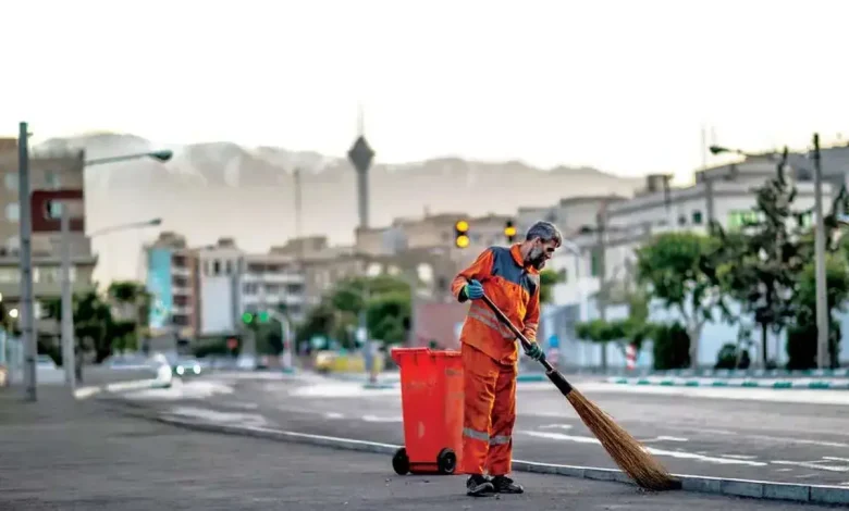استخدام پاکبان ایرانی با حقوق بیشتر بجای پاکبان های افغانستانی