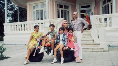 محمد‌رضا پهلوی، فرح دبیا و فرزندانشان تعطیلات تابستانی در دریای خزر، ساحل نوشهر(عکس)