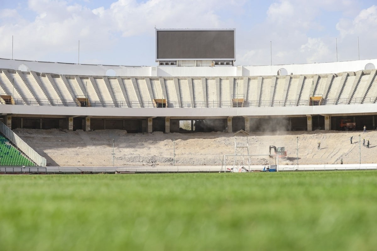 آب پاکی روی دست فوتبال ایران ریخته شد؛ آزادی تا پایان ۱۴۰۵ تعطیل است آب پاکی روی دست فوتبال ایران ریخته شد؛ آزادی تا پایان ۱۴۰۵ تعطیل است