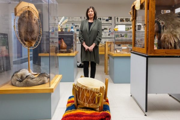 واتیکان در آستانه بازگرداندن میراث بومیان کانادا پس از ۱۰۰ سال 1 واتیکان در آستانه بازگرداندن میراث بومیان کانادا پس از ۱۰۰ سال