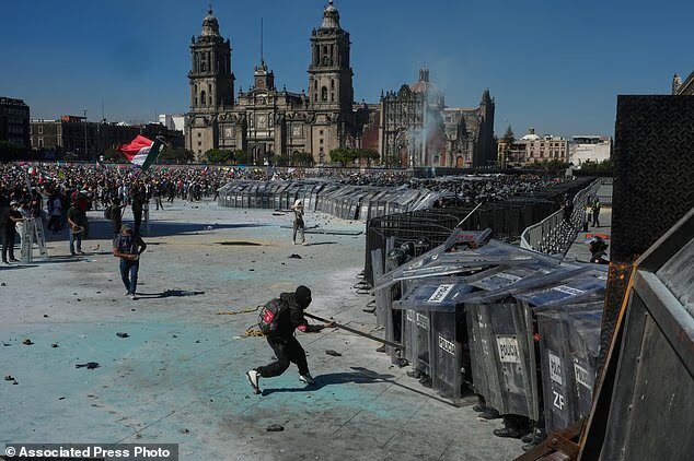 شورش نسل زد علیه فساد در مکزیک 3 شورش نسل زد علیه فساد در مکزیک