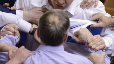 «حاشیه‌پردازی »سم مهلک فضای سیاسی ایران امروز