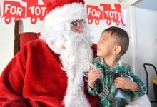 کریسمس امسال، بابا نوئل دست پر به مونترال آمد 40 کریسمس امسال، بابا نوئل دست پر به مونترال آمد