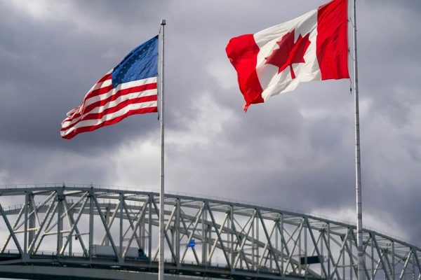 شرکت‌های آمریکایی که به کانادا منتقل شده‌اند