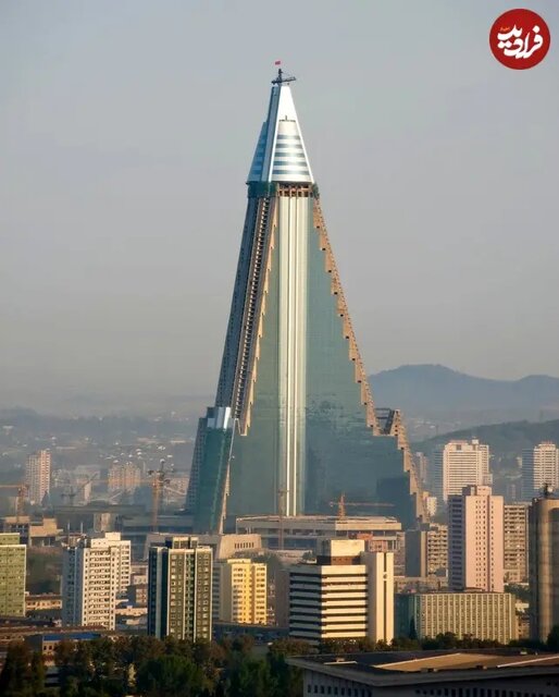 عکس‌هایی دیده‌نشده از درون بلندترین ساختمان کره شمالی