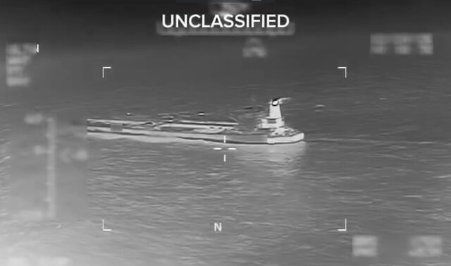 بلومبرگ: آمریکا نفتکش متعلق به چین را توقیف کرده است