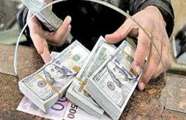 مراقب باشید، پای دلار تقلبی به بازار باز شد