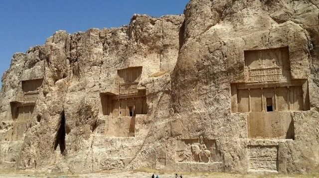 کشف «کتیبه ساسانی» دربارۀ یک جشن در ماه دی