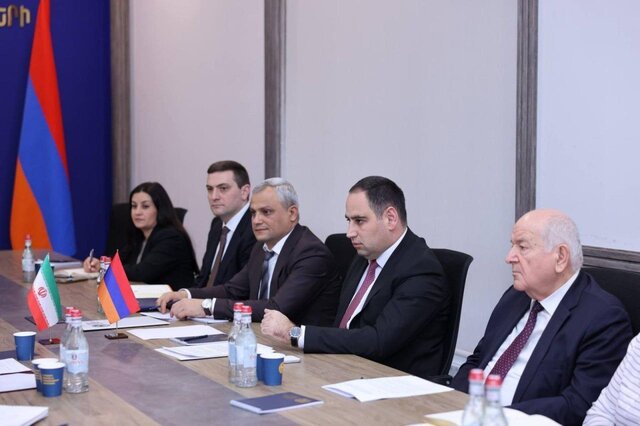 تسریع در ساخت خط انتقال برق ارمنستان به ایران